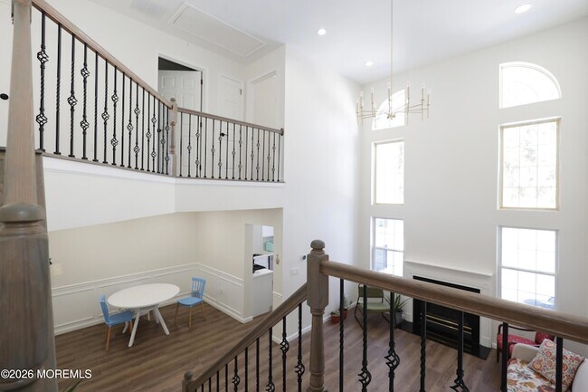 Building Photo - 42 Pennsbury Way