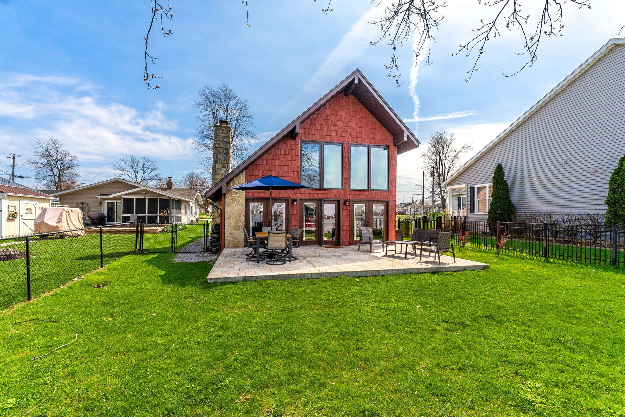 Building Photo - 9693 Mauger St