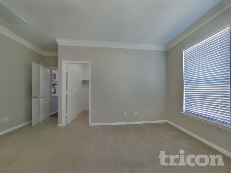 Building Photo - 9915 Bronze Mill Ln