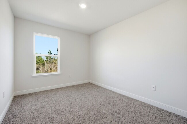 Building Photo - 1653 Caleigh Ct