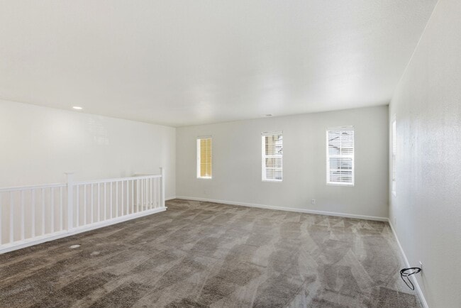 Building Photo - Seaview Ranch Neighborhood!