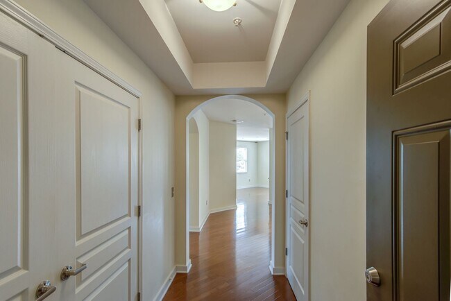 Building Photo - Rare rental opportunity at Bristol West End!