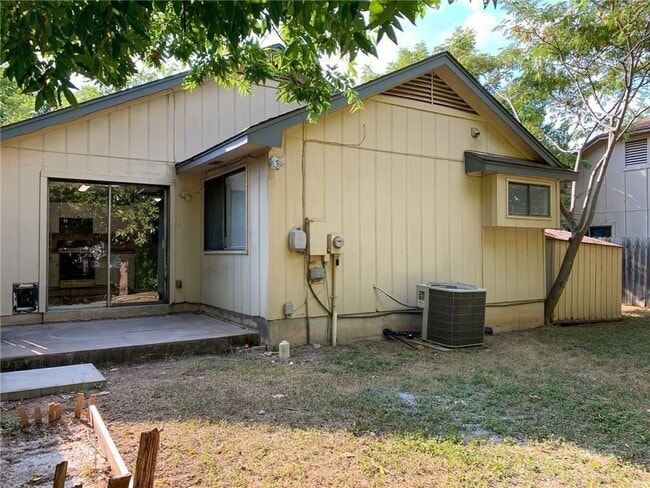 Building Photo - 11803 Lochridge Dr