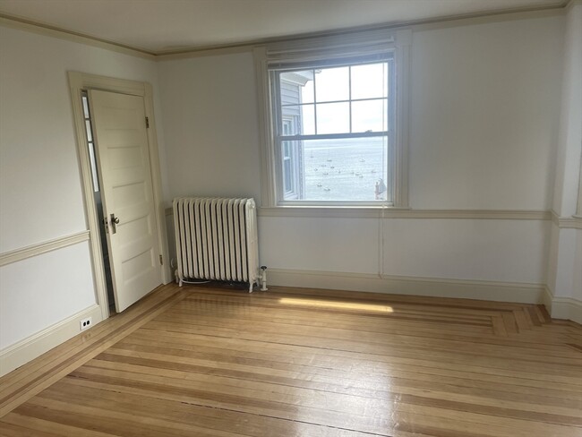 Building Photo - 69 Rockland St