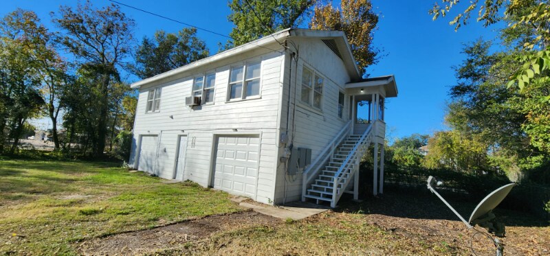 Building Photo - 605 N 4th St