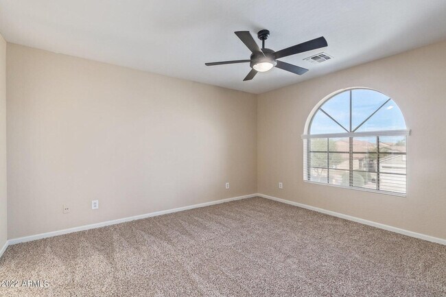 Building Photo - 2283 W Silver Creek Ln