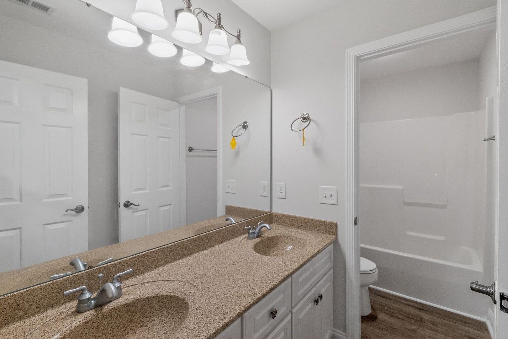 Building Photo - 124 Quality Dr