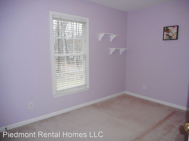 Building Photo - 3 br, 2.5 bath House - 5 Mainsail Ct.