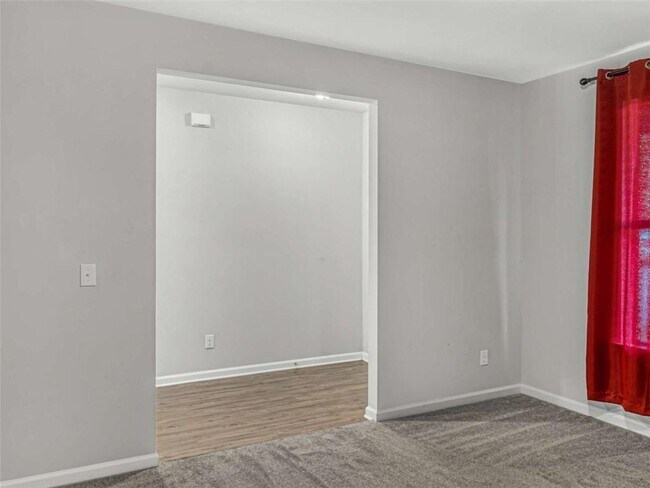 Building Photo - 2054 Maplewood Way