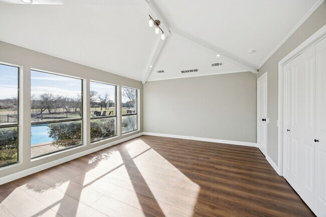 Building Photo - 1317 Meandering Way