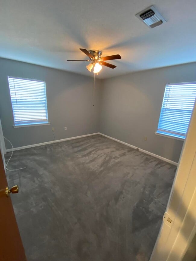 Building Photo - 31 North St