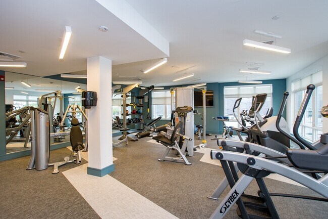 Building Photo - 180 Telford St