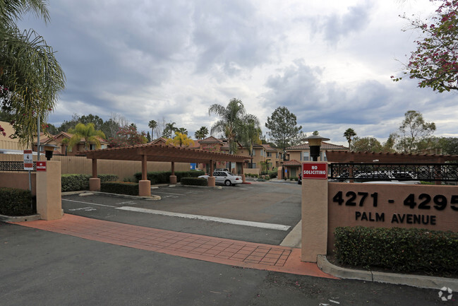 Building Photo - La Mesa Park