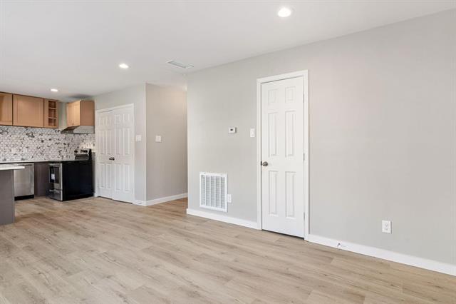 Building Photo - 5752 Co Rd 926