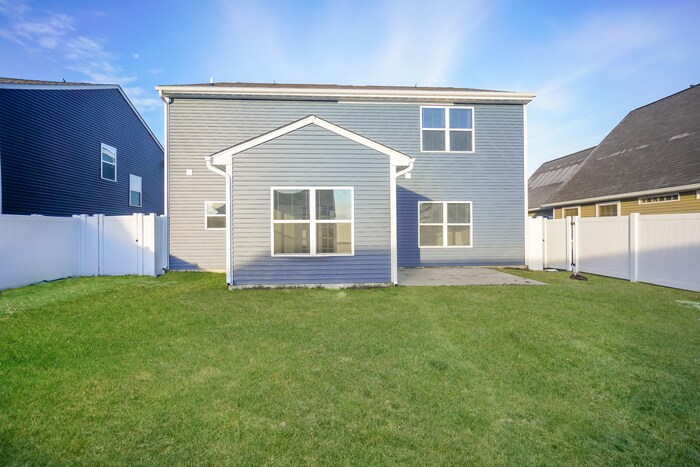 Building Photo - 2104 Willow Oak Ct