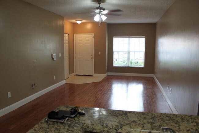 Building Photo - 10354 Fox Trail Rd S