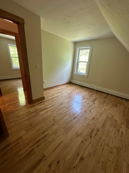 Building Photo - 94 Kiahs Way