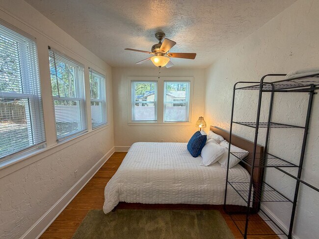 Building Photo - 15 NW 26th St