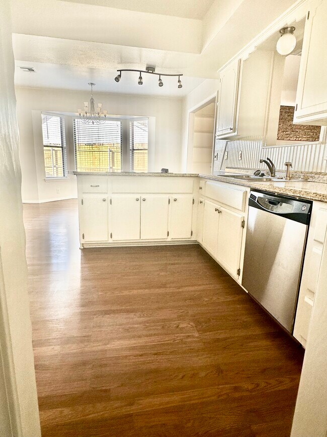 Building Photo - 1108 Countrywood Ln