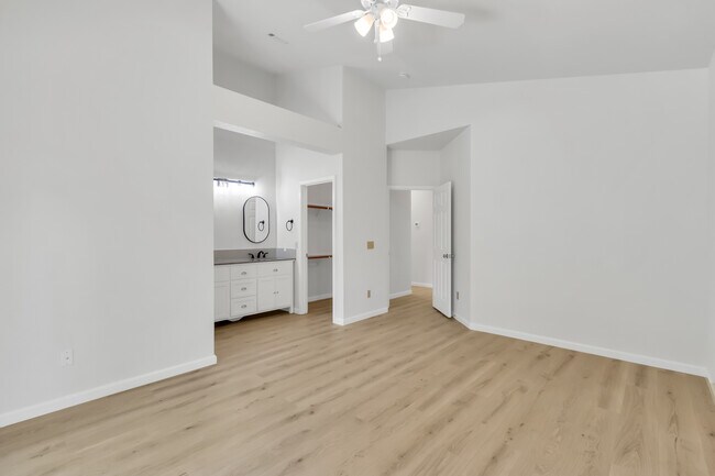 Building Photo - 9332 Caulfield Dr
