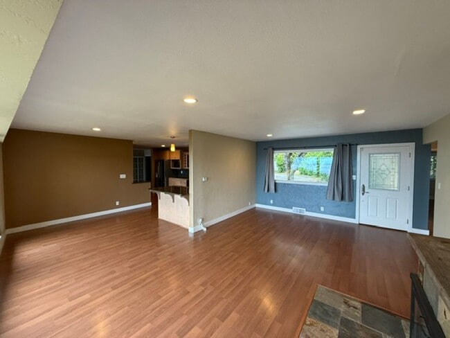 Building Photo - 91251 Cape Arago Hwy