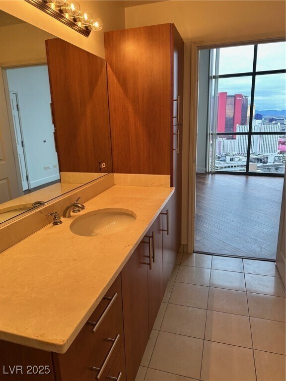 Building Photo - 200 W Sahara Ave