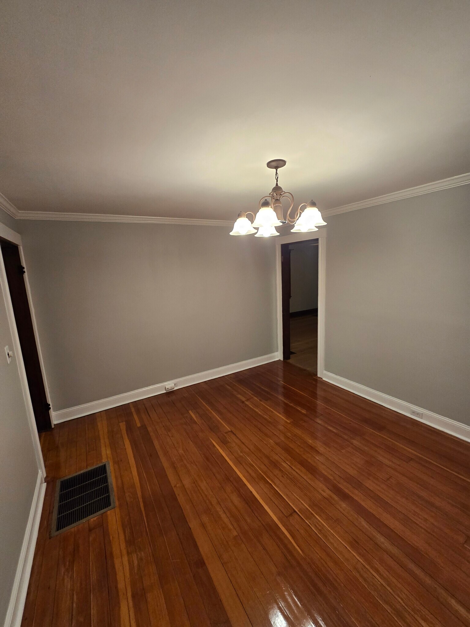 Building Photo - 12 Leland Rd