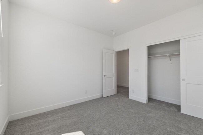 Building Photo - 465 Prosecco Wy