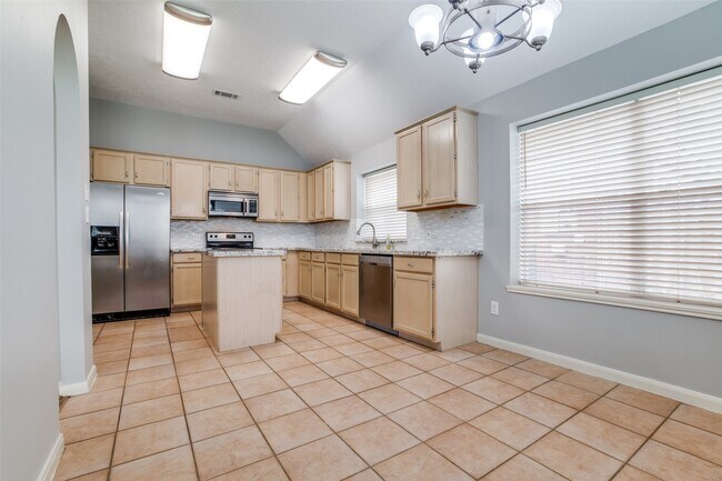 Building Photo - 9331 Rodgers Rd