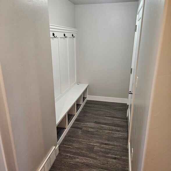 Building Photo - 259 E 1500 N