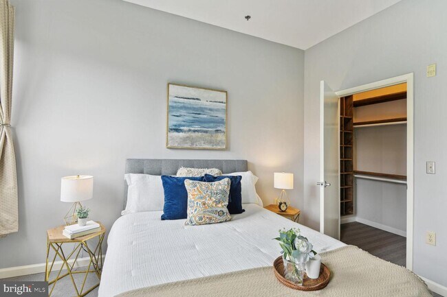 Building Photo - 1201 East-West Hwy