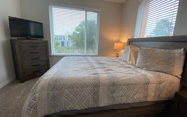 Building Photo - 269 Whitefoord Ave NE