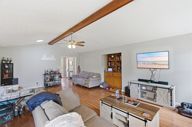 Building Photo - 601 Winged Foot Ct