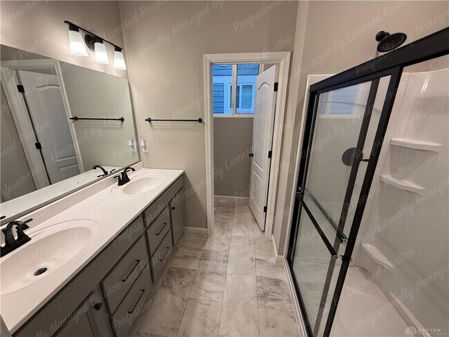 Building Photo - 1640 Autumn Spice Pl