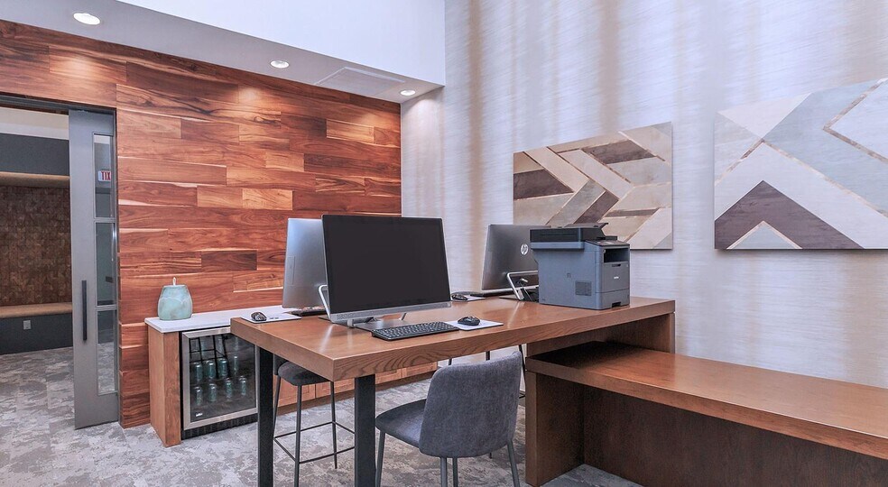 Building Photo - 17715 Overlook Loop