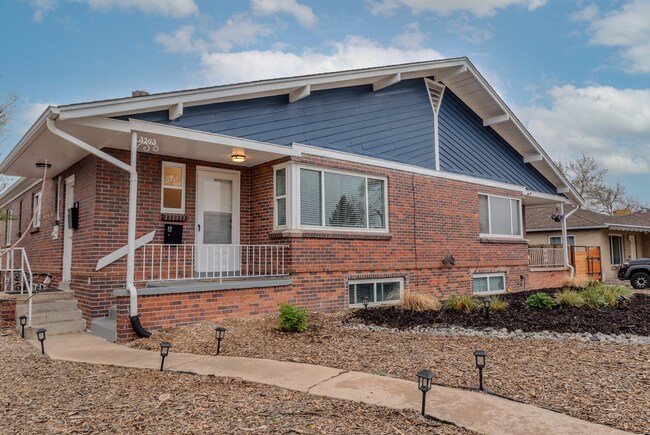 Primary Photo - Spacious Updated Unit of Quadplex Availabl...