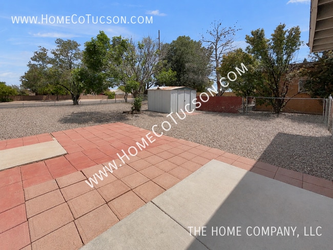 Building Photo - 823 Calle Virada