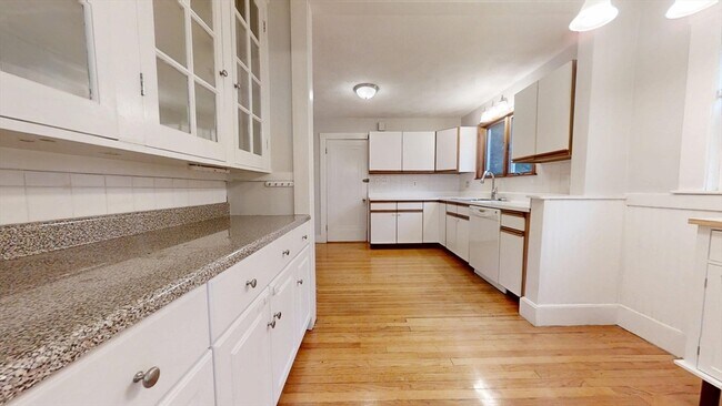 Building Photo - 28 Hibbard Rd