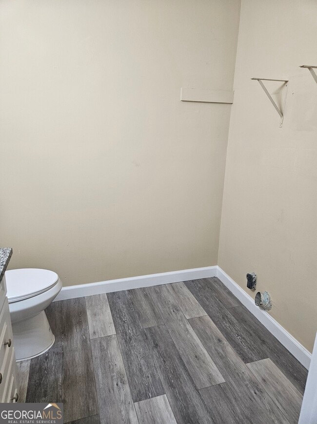 Building Photo - 3195 Highpoint Ct