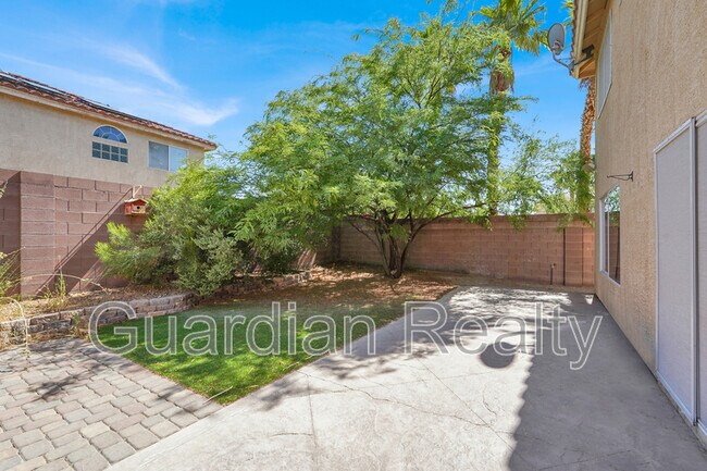 Building Photo - 6510 Samba Ave