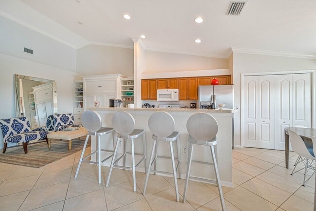 Building Photo - SHORT TERM Rental in Bella Terra - (7.1 - ...