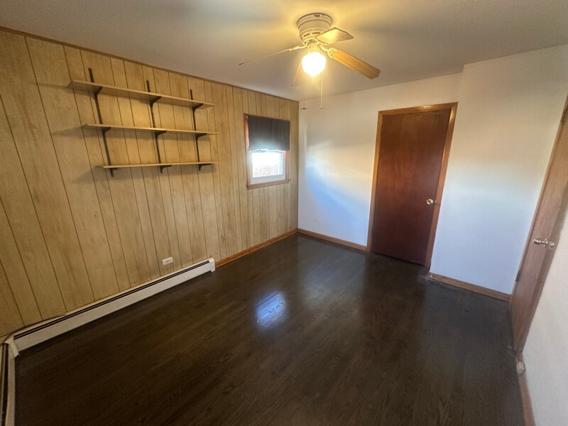 Building Photo - 5948 W 79th St