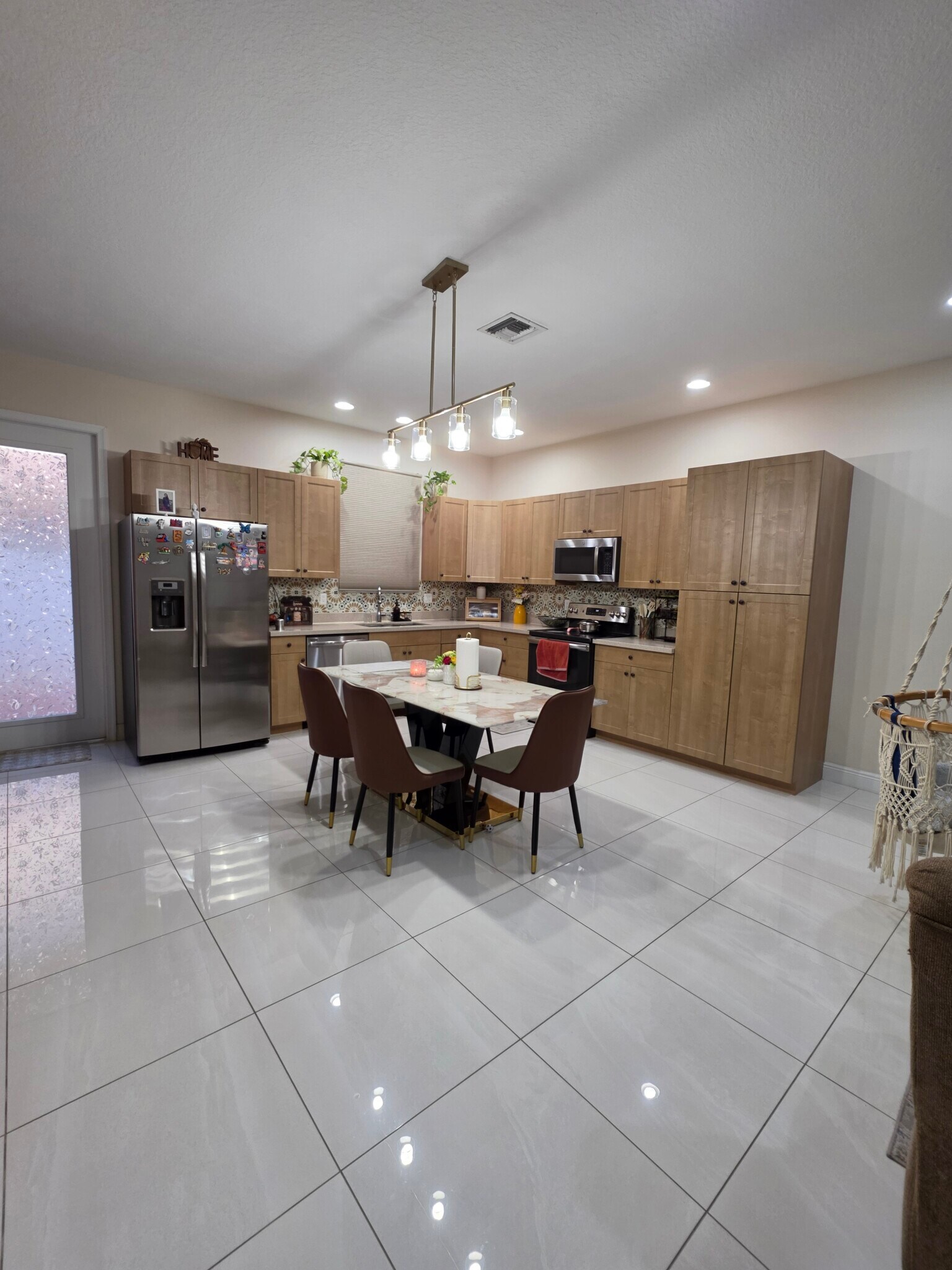 Building Photo - 20914 NW 1st Dr