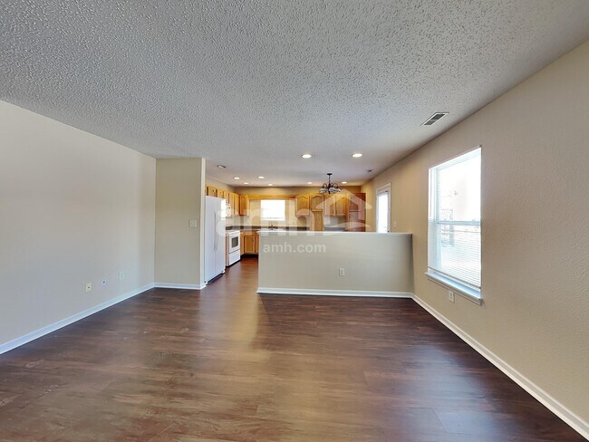 Building Photo - 8110 Red Barn Ct