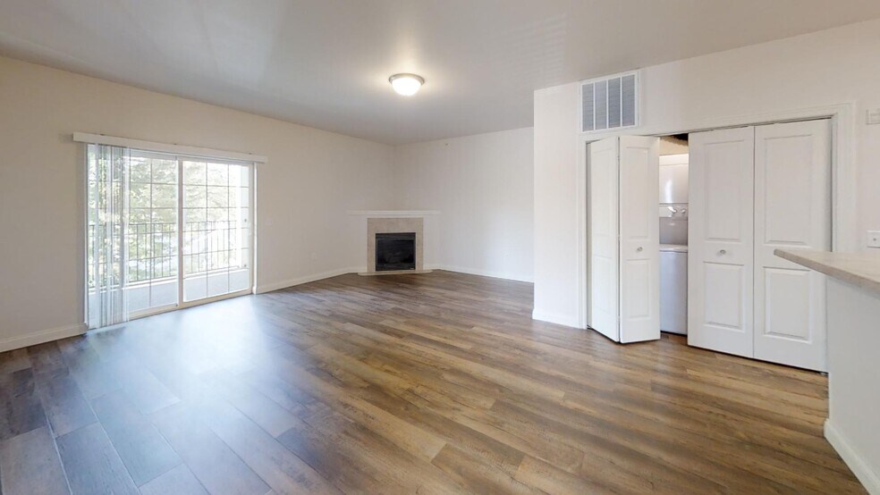 Washington Square Apartments 1937 Washington St Davenport IA 52804