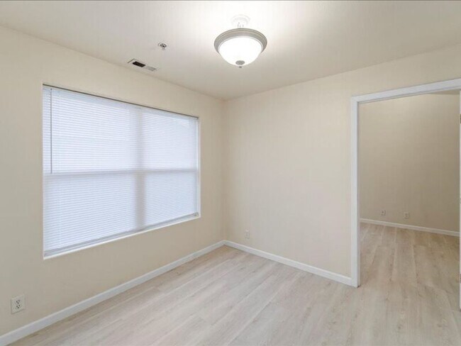 Building Photo - 6405 Chapel Hill Blvd