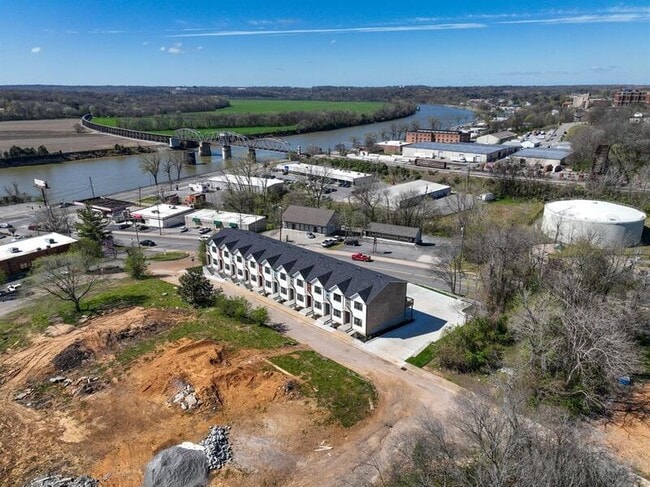 Building Photo - 41 W High St