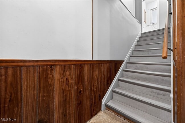 Building Photo - 8310 Broadview Rd