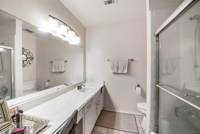 Building Photo - 923 Wax Myrtle Ln