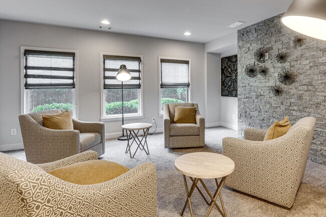 Building Photo - 6275 Bellmoore Park Ln